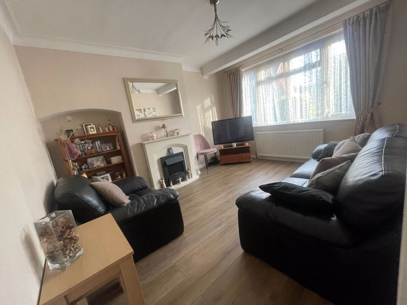 Property photo 2 of 16 Photo 1