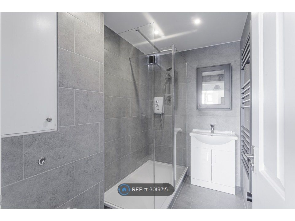 Property photo 3 of 20 Downstairs Bathroom