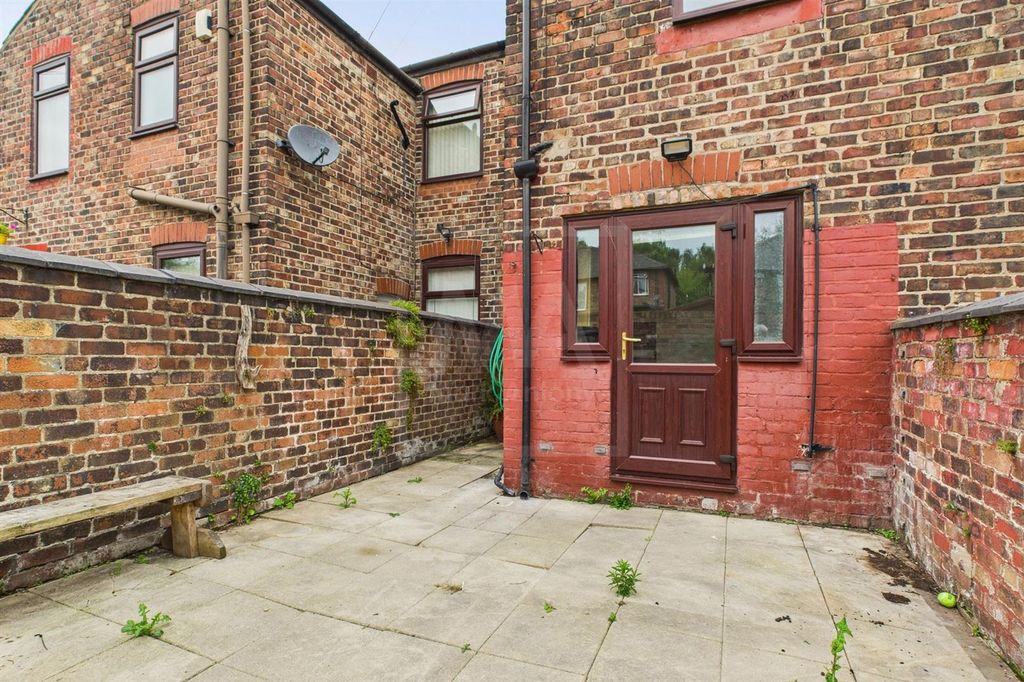 Property photo 3 of 15