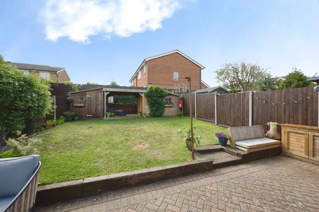 Property photo 2 of 18