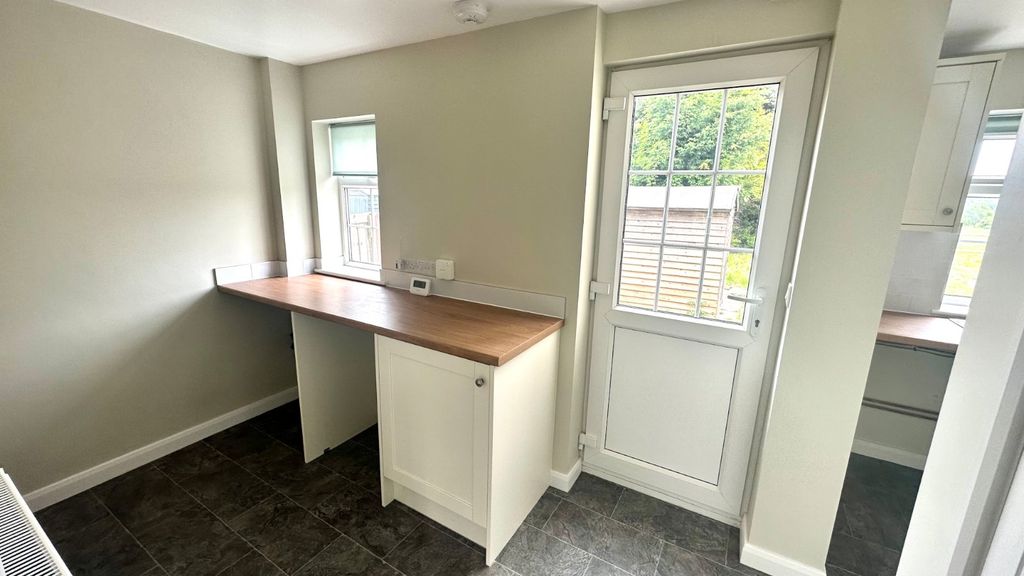 Property photo 3 of 10 Utility