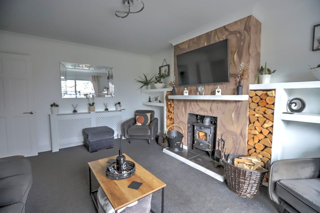 Property photo 3 of 13 Img_6982_3_4