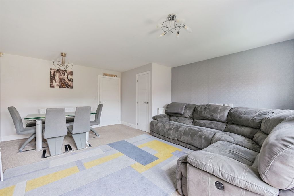 Property photo 2 of 19 Lounge/Diner