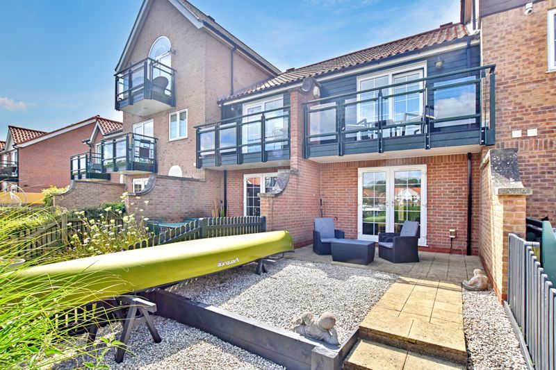 Property photo 2 of 28 Photo 8