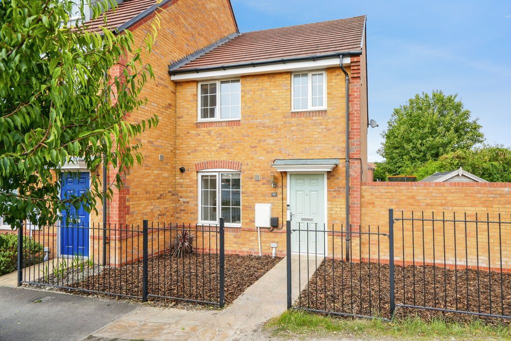 Property photo 1 of 17