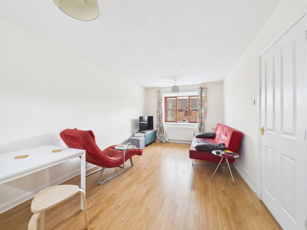 Property photo 3 of 7 Lounge/Dining Room