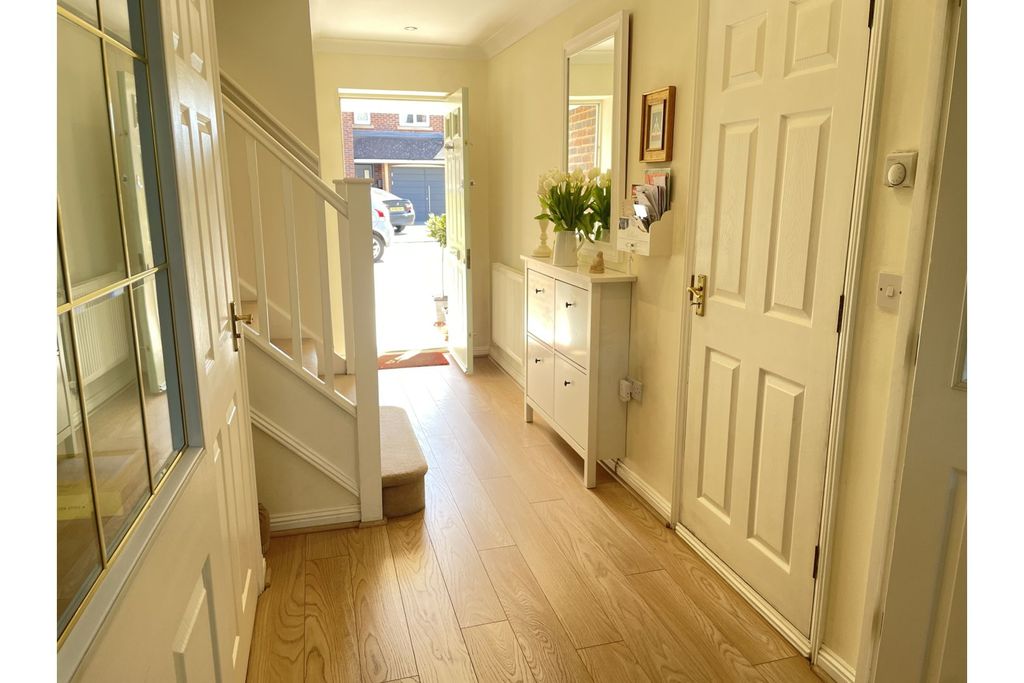 Property photo 3 of 21