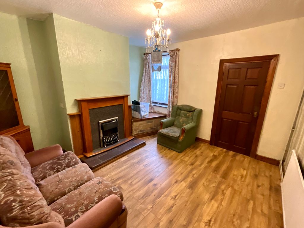 Property photo 3 of 10 Img_0893