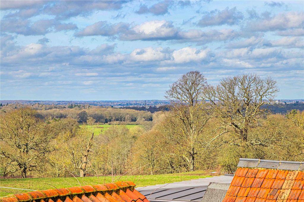 Property photo 3 of 27 Picture No. 12