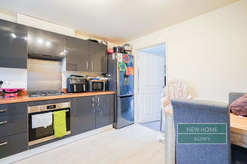 Property photo 3 of 18 Photo 4