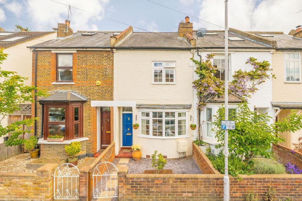 Property photo 1 of 7