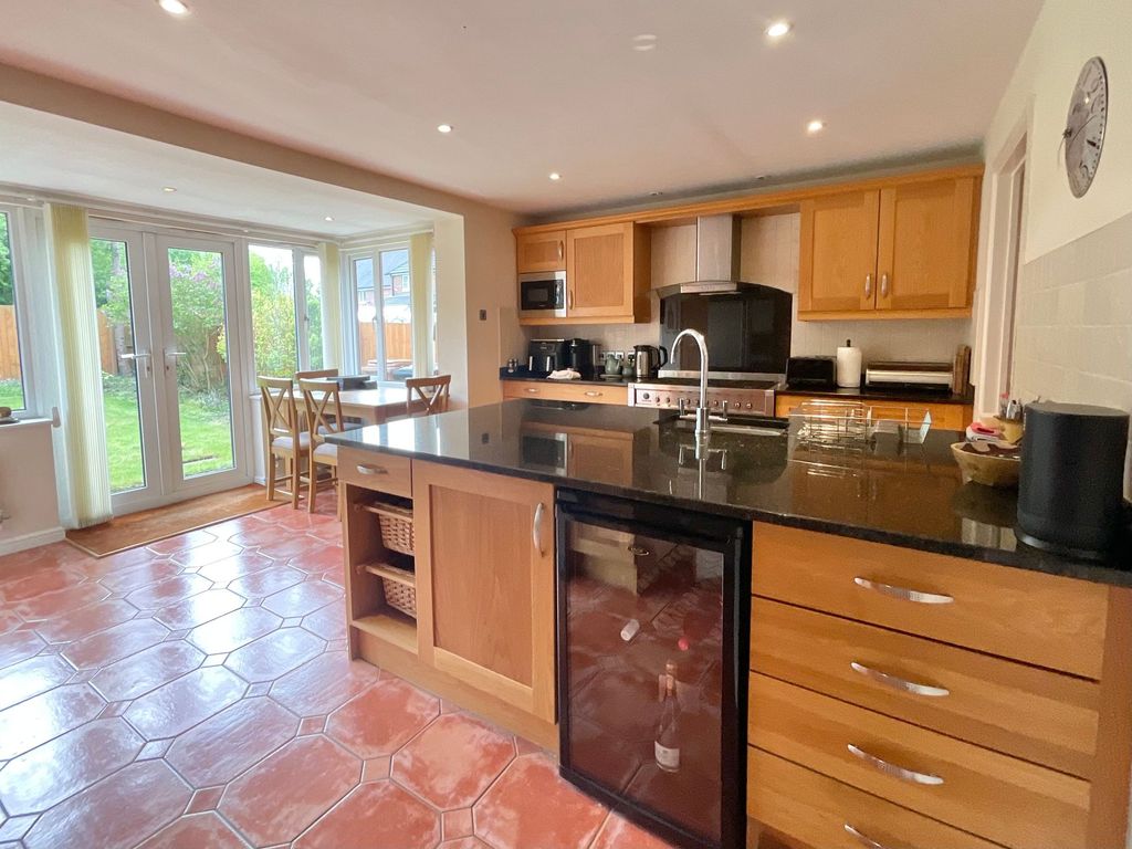 Property photo 2 of 29