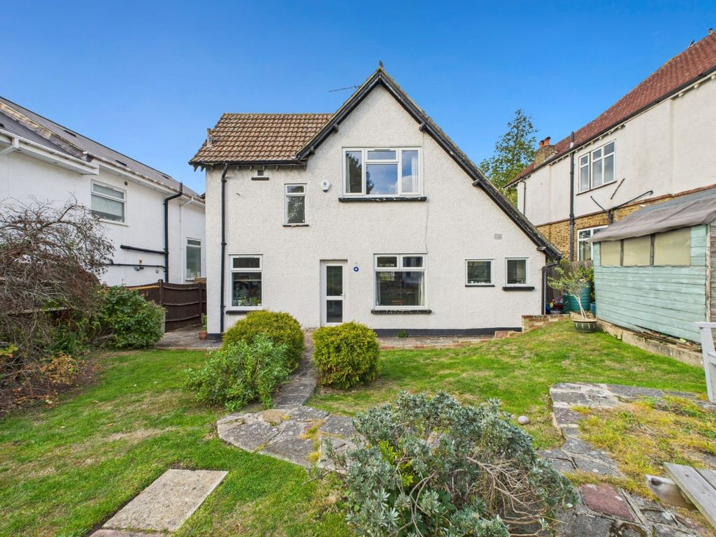 Property photo 3 of 16 4596672