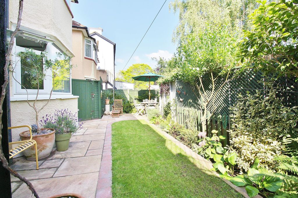 Property photo 3 of 10