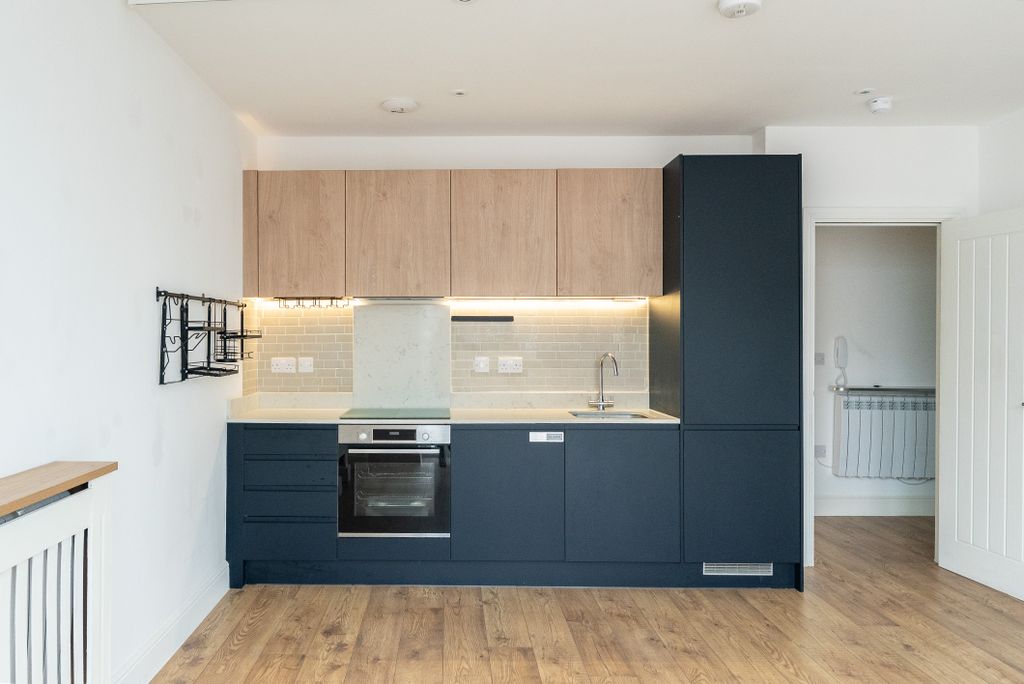 Property photo 3 of 10 Dsc09610