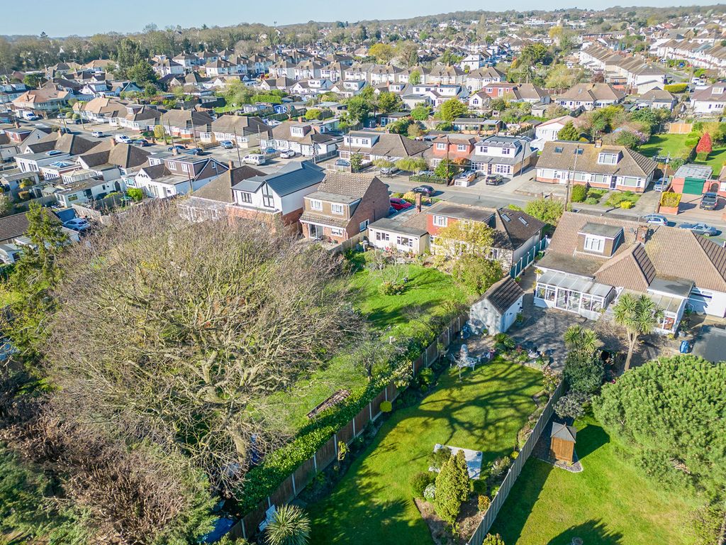 Property photo 2 of 26