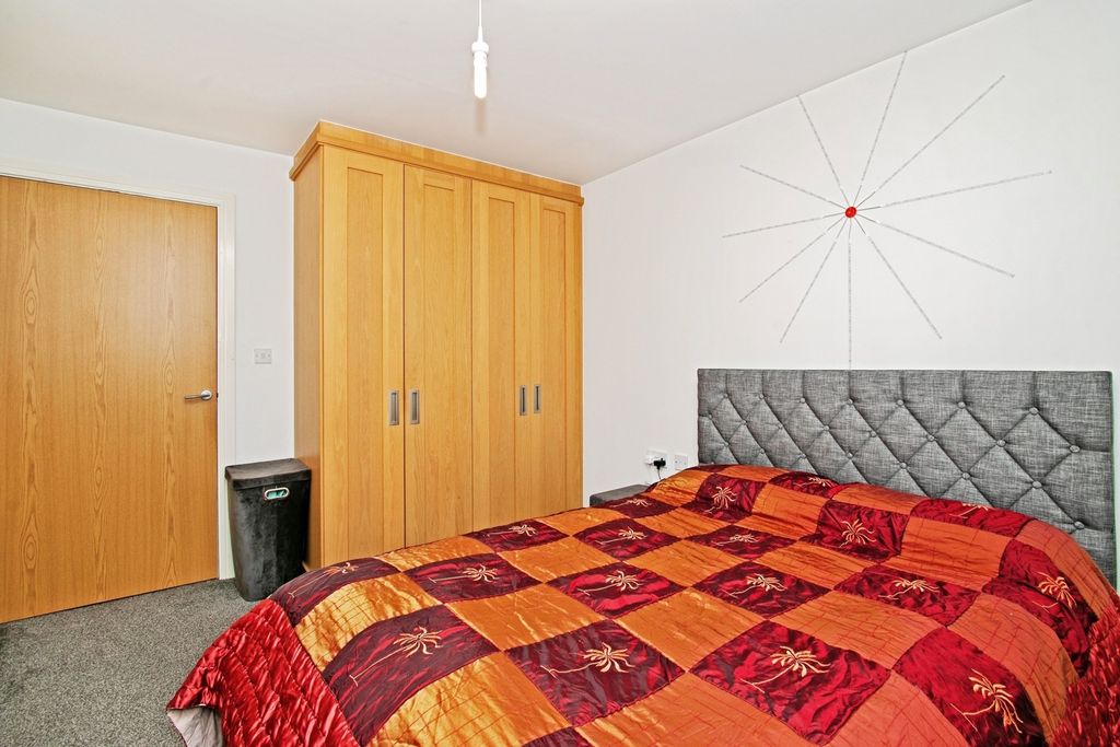 Property photo 3 of 17 Photo