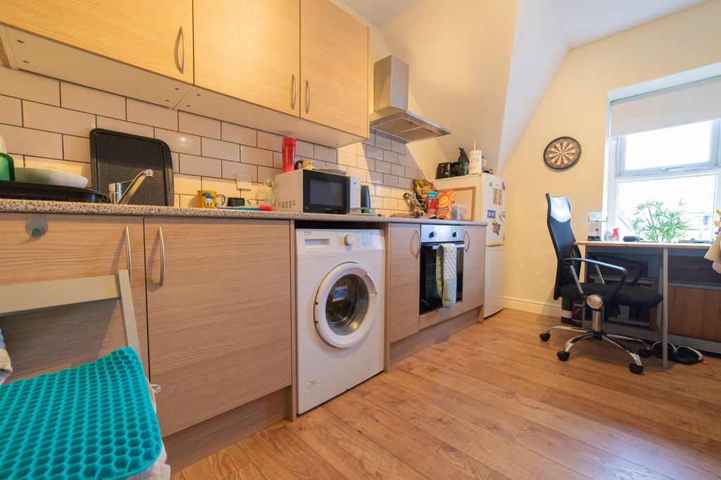 Additional image 13 of 5 bed block of flats for saleConnaught Road, Roath CF24
