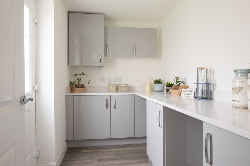 Property photo 3 of 8 Separate Utility Room 4 Bedroom Exeter House Type