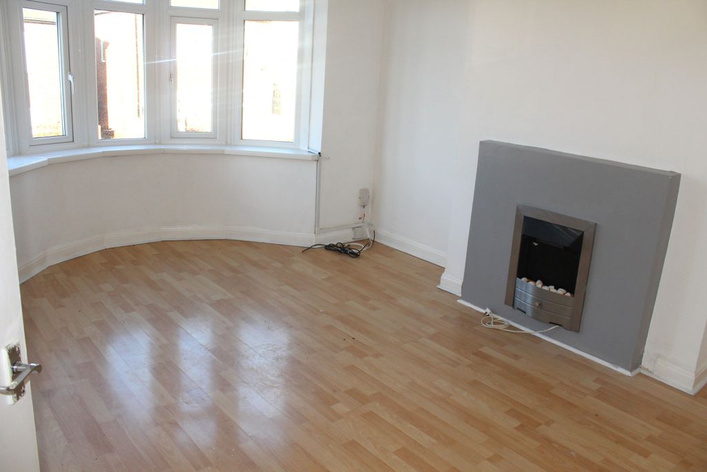 Property photo 3 of 7 Img_0144