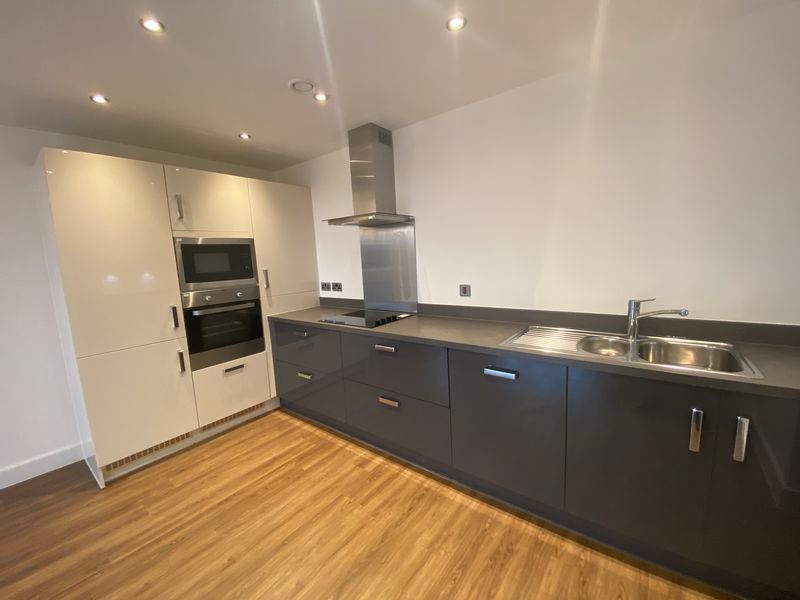 Property photo 2 of 9 Photo 1