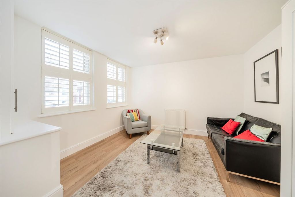 Property photo 2 of 4