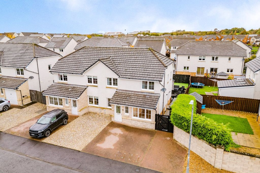 Property photo 1 of 26