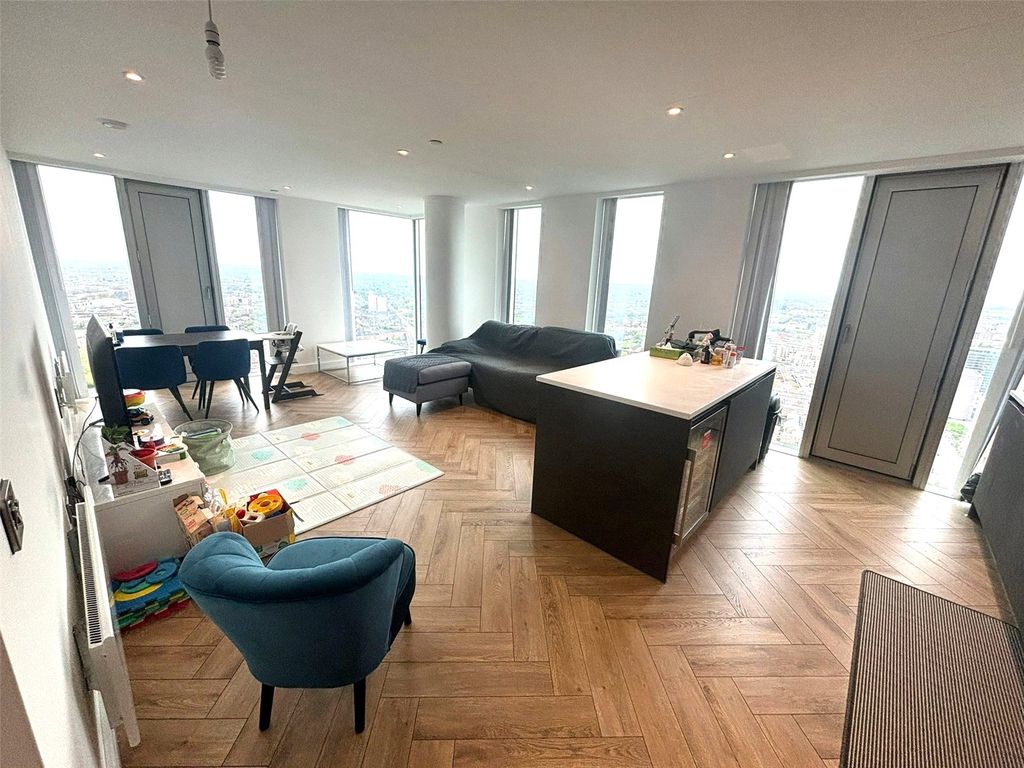 Property photo 2 of 14 Picture No. 10