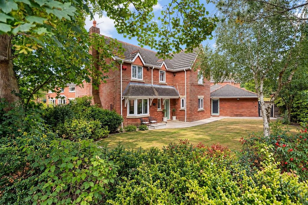 Property photo 1 of 47