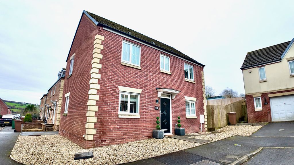 Additional image 6 of 3 bed detached house for saleField Close, Pontllanfraith NP12