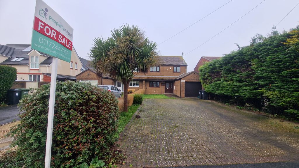 Property photo 2 of 17