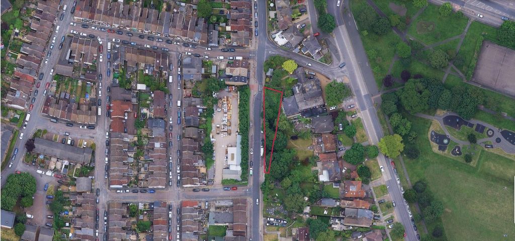 Property photo 1 of 3 4706230