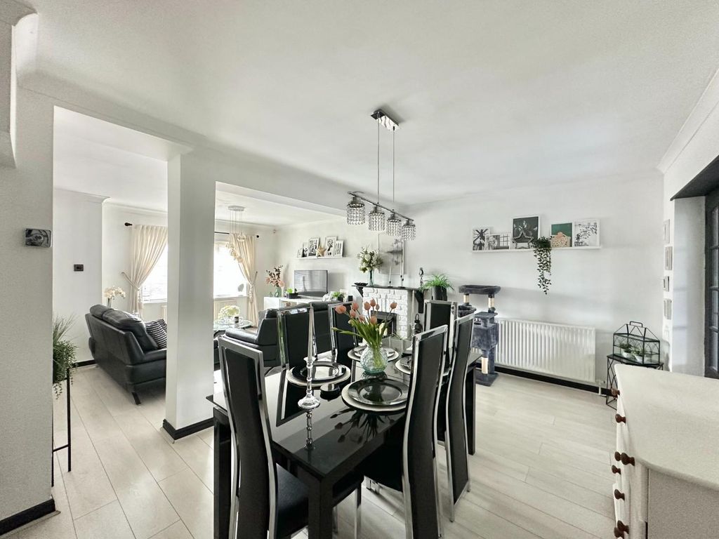 Property photo 3 of 16 Img_1875.Jpg