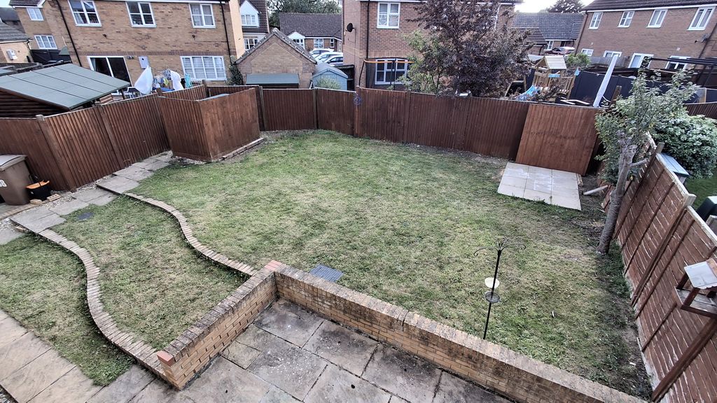 Property photo 2 of 19 Garden