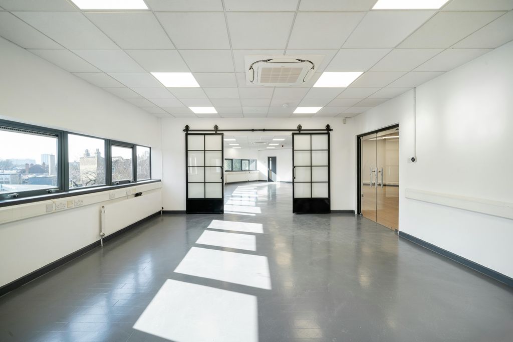 Property photo 2 of 28 Unit2000Kentishtown-12.Jpg