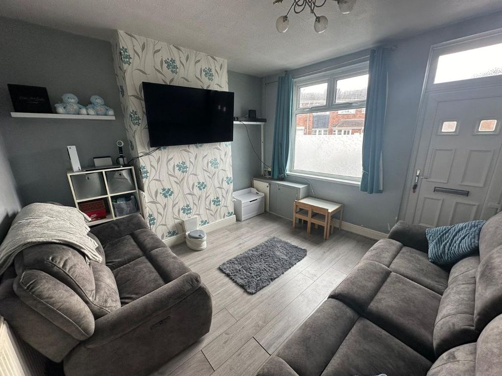 Property photo 2 of 17 Reception Room