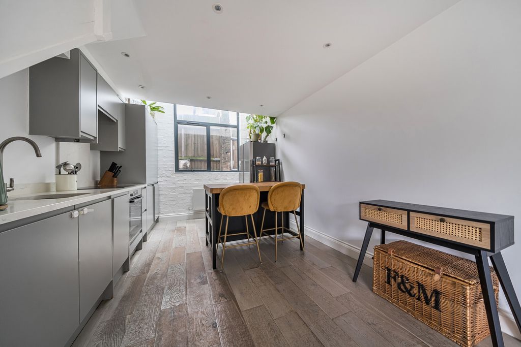 Property photo 3 of 13 1417240-5-6995F54...