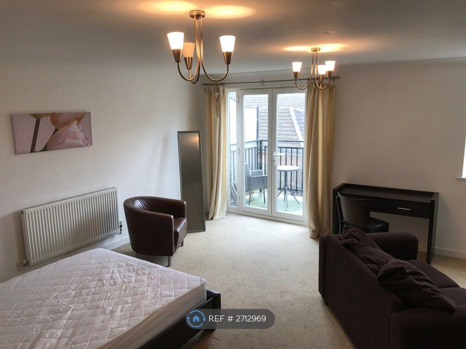 Property photo 2 of 19 Kingsize1