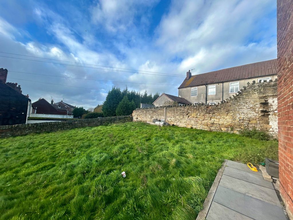 Property photo 3 of 6