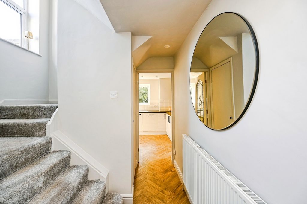Property photo 2 of 20 Pbox-Img.Jpg