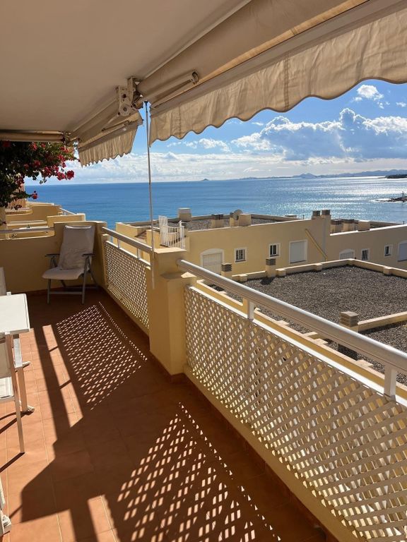 Property photo 2 of 27