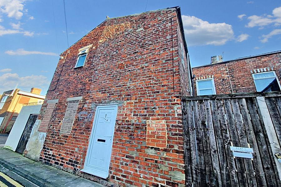 Property photo 1 of 6