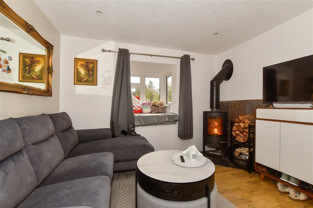 Property photo 2 of 6 Lounge