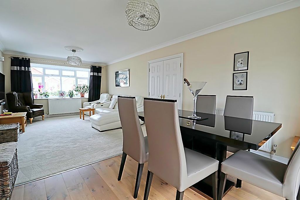 Property photo 2 of 19 Living / Dining Room