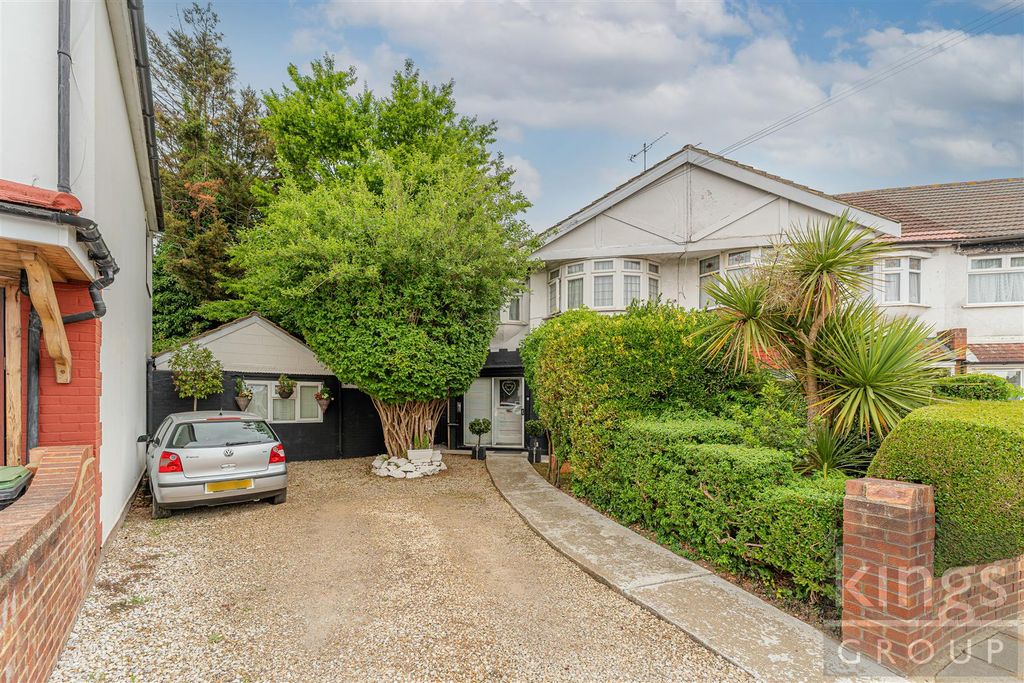 Property photo 1 of 18
