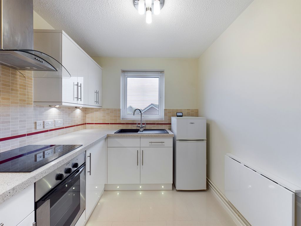 Property photo 2 of 8 Image