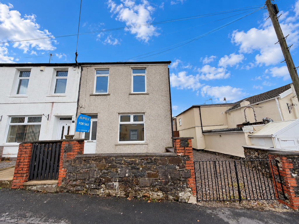 Property photo 1 of 11