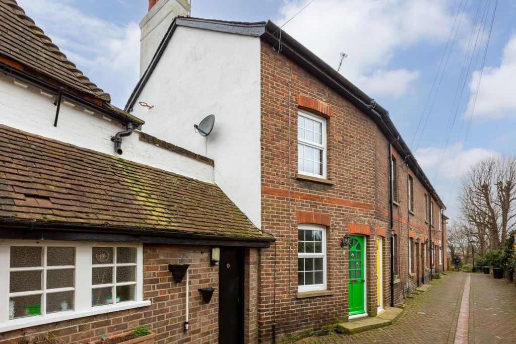 Property photo 1 of 6