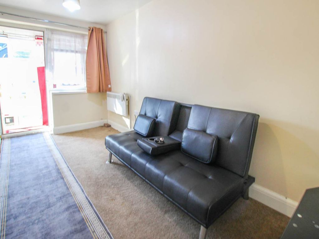 Property photo 2 of 9 Img_2336