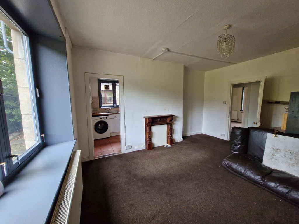 Property photo 3 of 11 3